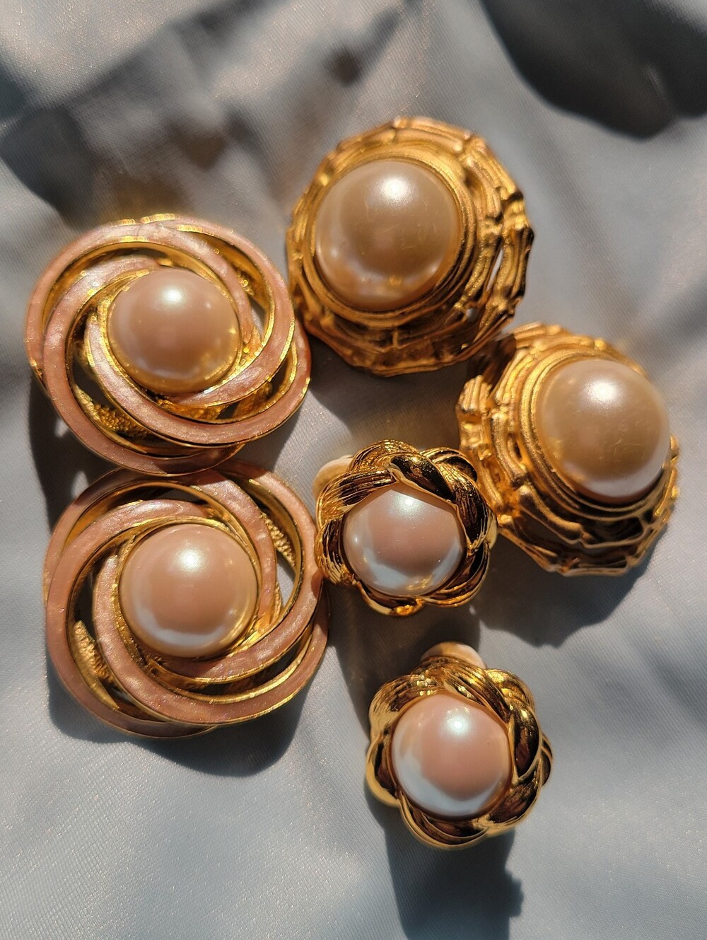 Bold Gold-tone Faux Pearl Button On Earring Trio (3 pr) ~'90s-Y2K  High-End Look